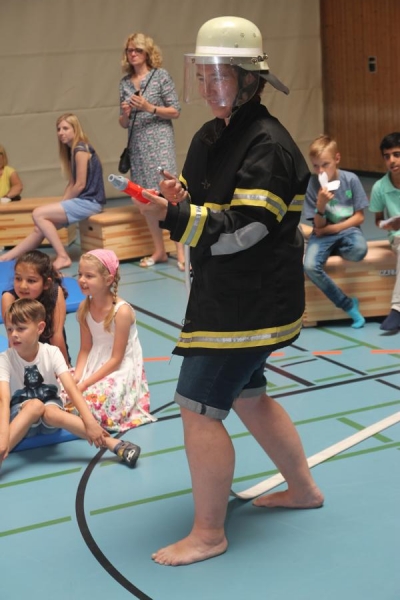 Feuerwehrfrau Goez kann das Schlimmste gerade noch verhindern.